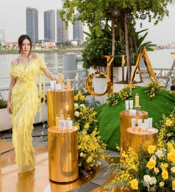 Tổ chức sự kiện